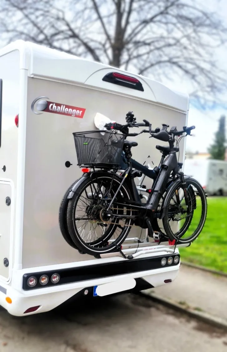 Fahrzeugbild Challenger Teilintegriert 337GA Graphite Ultimate 3100 KM - viel Zubeh #6