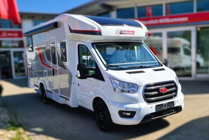 Fahrzeugbild Challenger Teilintegriert 337GA Graphite Ultimate 3100 KM - viel Zubeh #7