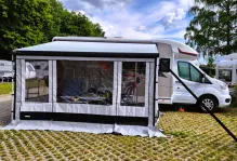 Fahrzeugbild Challenger Teilintegriert 337GA Graphite Ultimate 3100 KM - viel Zubeh #9