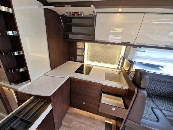 Fahrzeugbild Morelo Grand Empire 110 GSO #16