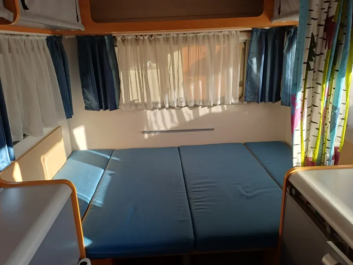Grundriss Nacht Eifelland Deseo 400 LK gut epflegt