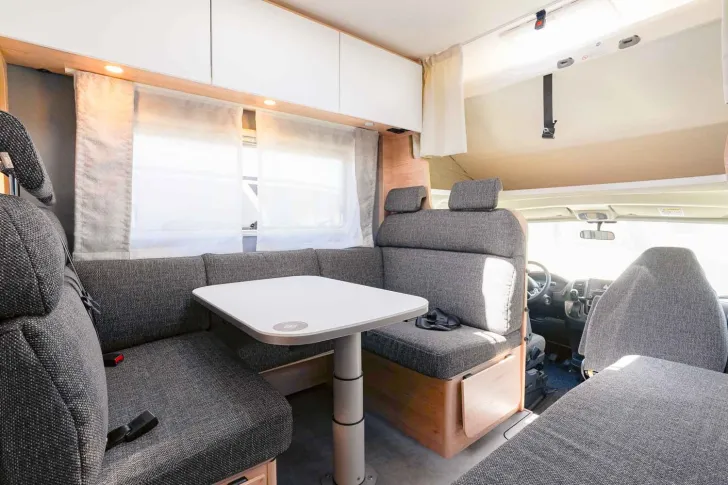 Fahrzeugbild Dethleffs XL A 7872-2 *FAMILIEN-LUXUS* #6
