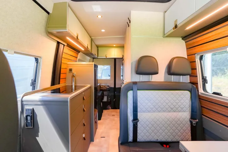 Fahrzeugbild Hymer Grand Canyon S CrossOver 600 VORTEIL: 16.840 EUR #8