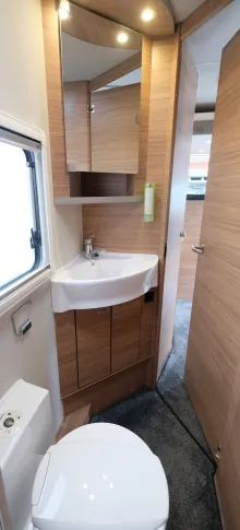 Fahrzeugbild Weinsberg CaraSuite 650 MF (Ford) 155 PS Schalter #10