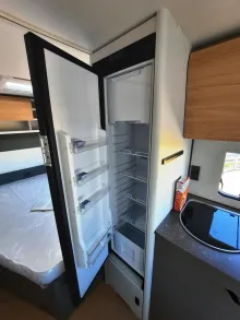 Fahrzeugbild Bürstner B66 465 TS Verfüg./Sparen Sie 3.170,- € #12