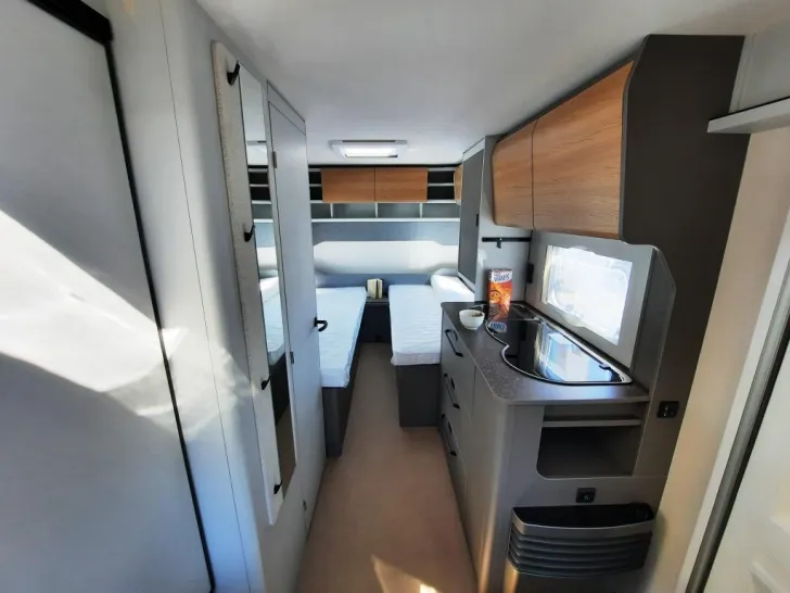 Fahrzeugbild Bürstner B66 490 TL Verfüg./Sparen Sie 3.630,- € #4