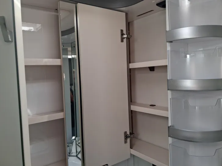 Fahrzeugbild Hobby OnTour 460 DL Einzelbetten-Auflastung 1500kg #25
