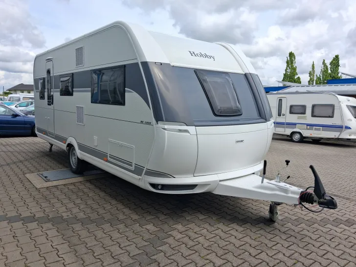 Fahrzeugbild Hobby De Luxe 540 KMFe - Stockbetten #6