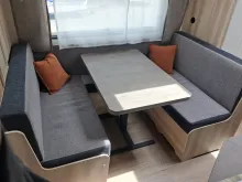 Fahrzeugbild Hobby De Luxe 540 KMFe - Stockbetten #17