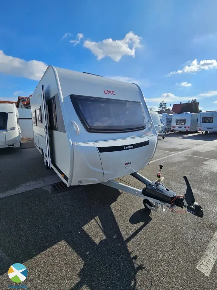 Schräg Vorne LMC Sassino 460 E