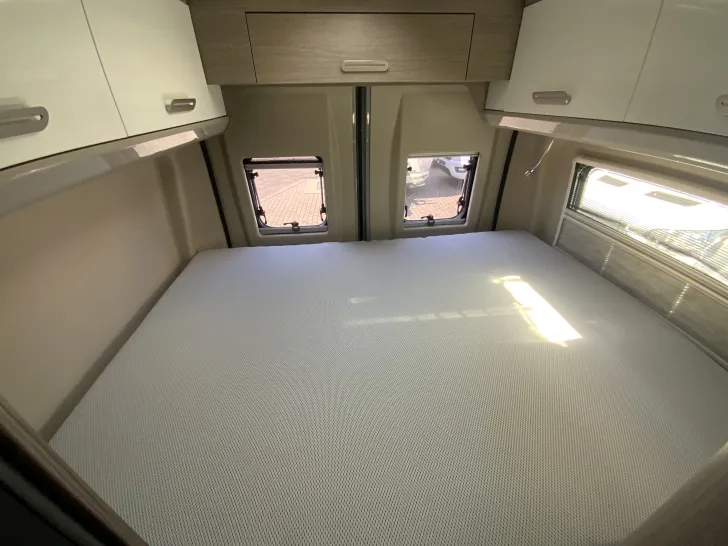 Fahrzeugbild Challenger Van V114 Road Edition Premium #12