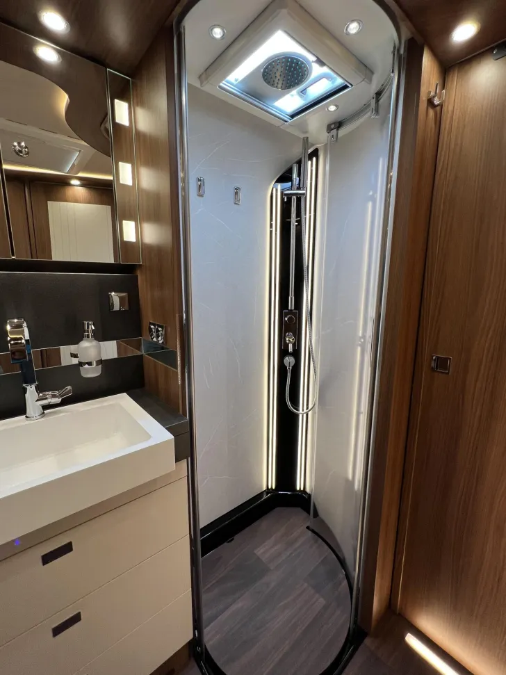 Fahrzeugbild Carthago chic s-plus I 61 XL LE (337) #34