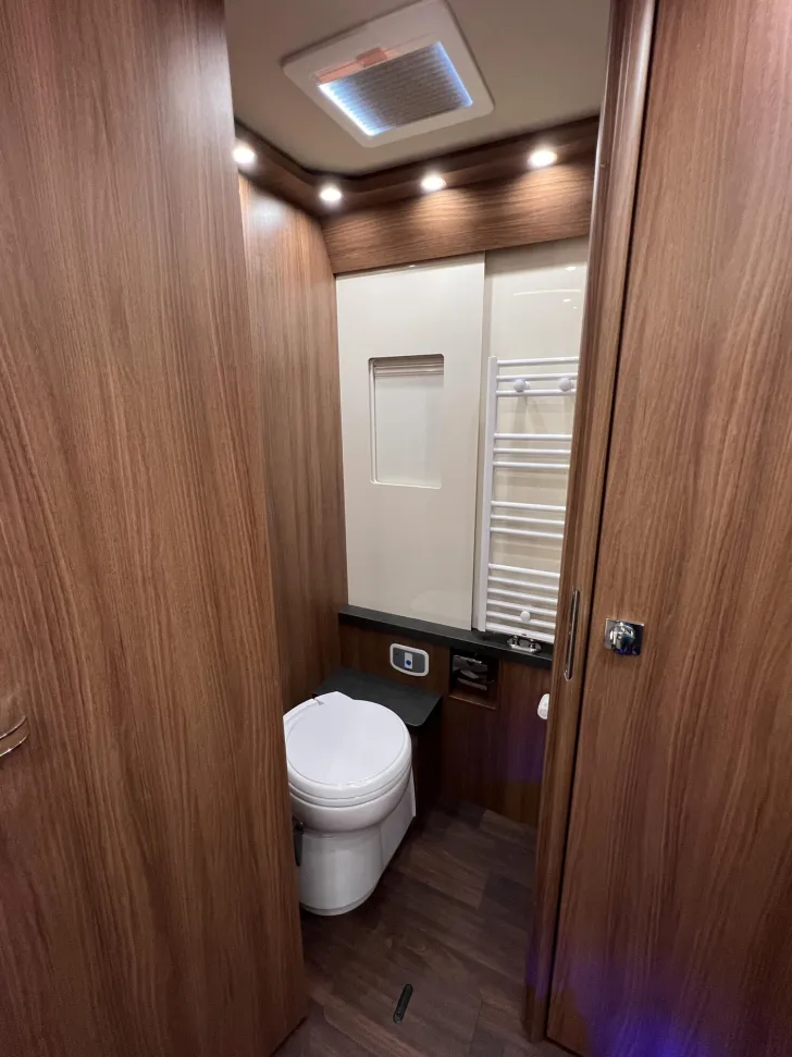 Fahrzeugbild Carthago chic s-plus I 61 XL LE (337) #38
