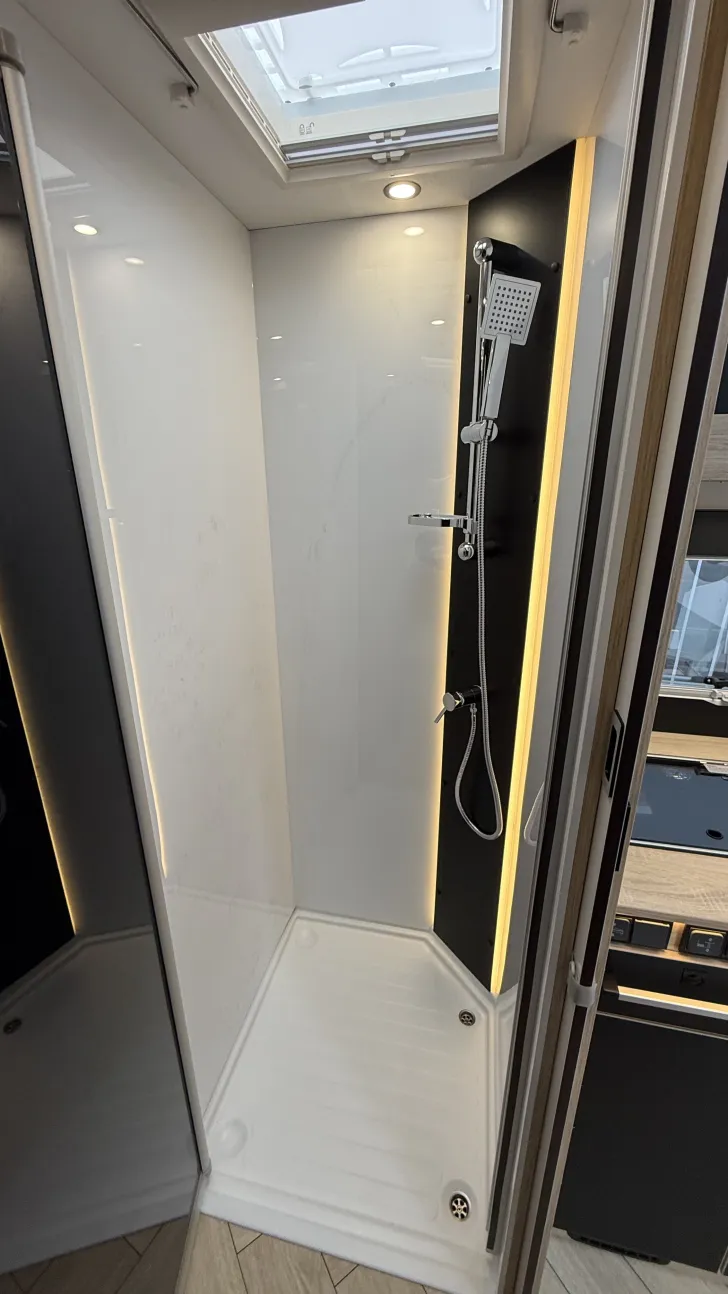 Fahrzeugbild Chausson Teilintegrierte 630 Titanium Line Abstandstempomat - Drive Paket #15