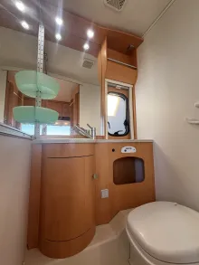 Fahrzeugbild Hymer Eriba Living 532 A inkl. Mover und Vorzelt #13