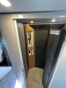 Fahrzeugbild Hymer Venture S Mercedes Verfügbar ab Dez 26! #31