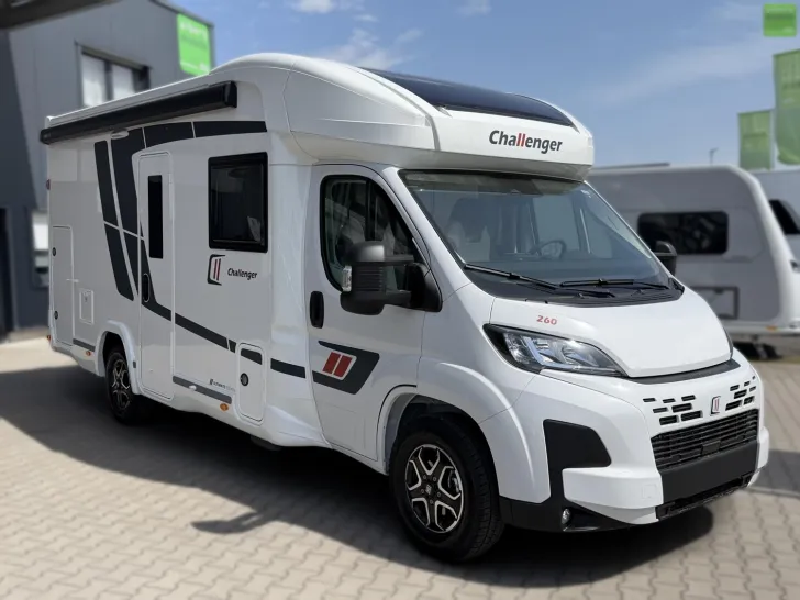 Fahrzeugbild Challenger Teilintegriert Ultimate Edition 260 ACC Drive #1