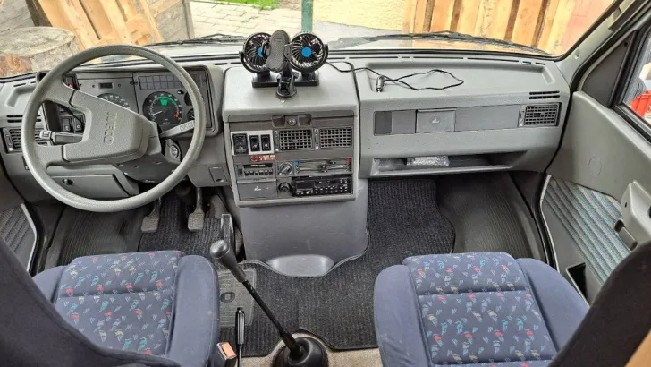Fahrzeugbild Iveco Daily 35C12V #6