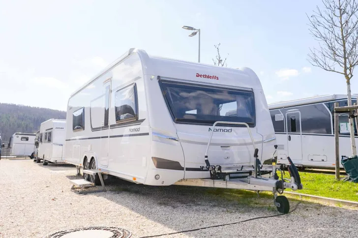 Fahrzeugbild Dethleffs Nomad 650 RQT ***NEUWERTIG / VOLLAUSSTATTUNG*** #4