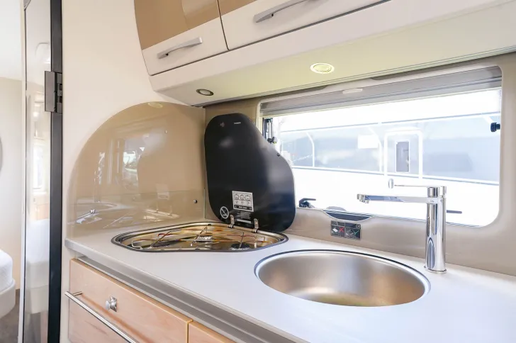 Fahrzeugbild Dethleffs Nomad 650 RQT ***NEUWERTIG / VOLLAUSSTATTUNG*** #9