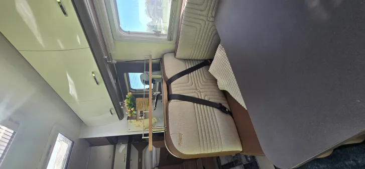 Grundriss Tag Bürstner Lyseo M Harmony Line T 690 G Gut gepflegt