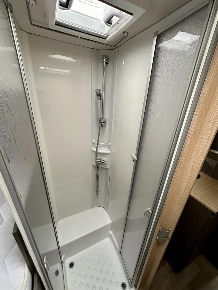 Fahrzeugbild LMC Tourer Lift H 730 G mit Winterpaket #7