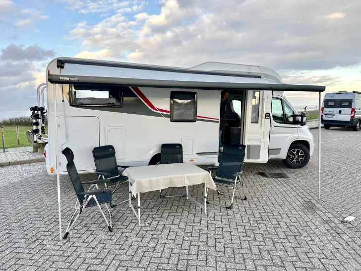Fahrzeugbild LMC Tourer Lift H 730 G mit Winterpaket #9