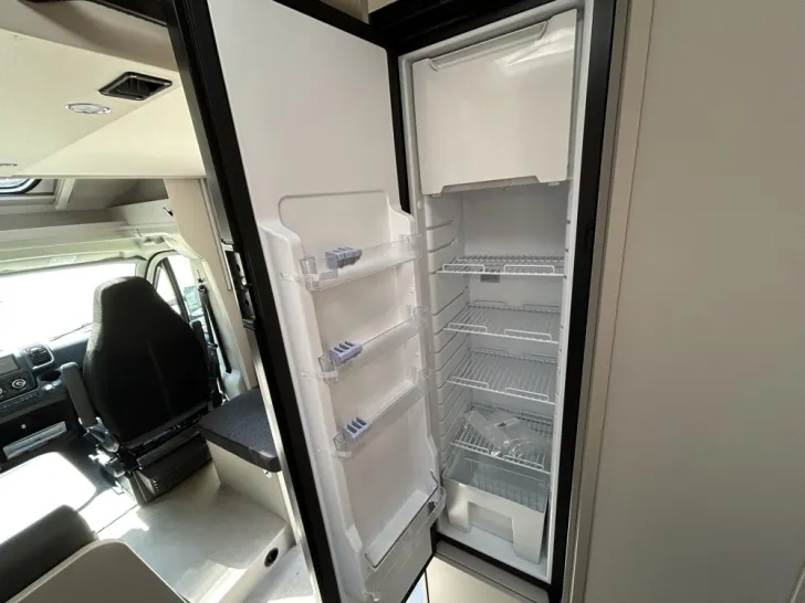 Fahrzeugbild LMC Tracer 730 EL #17