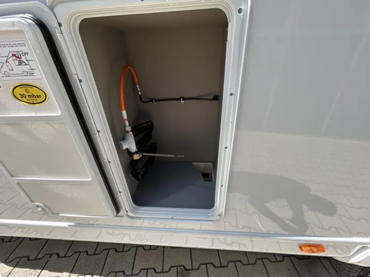 Fahrzeugbild LMC Tracer 730 EL #27