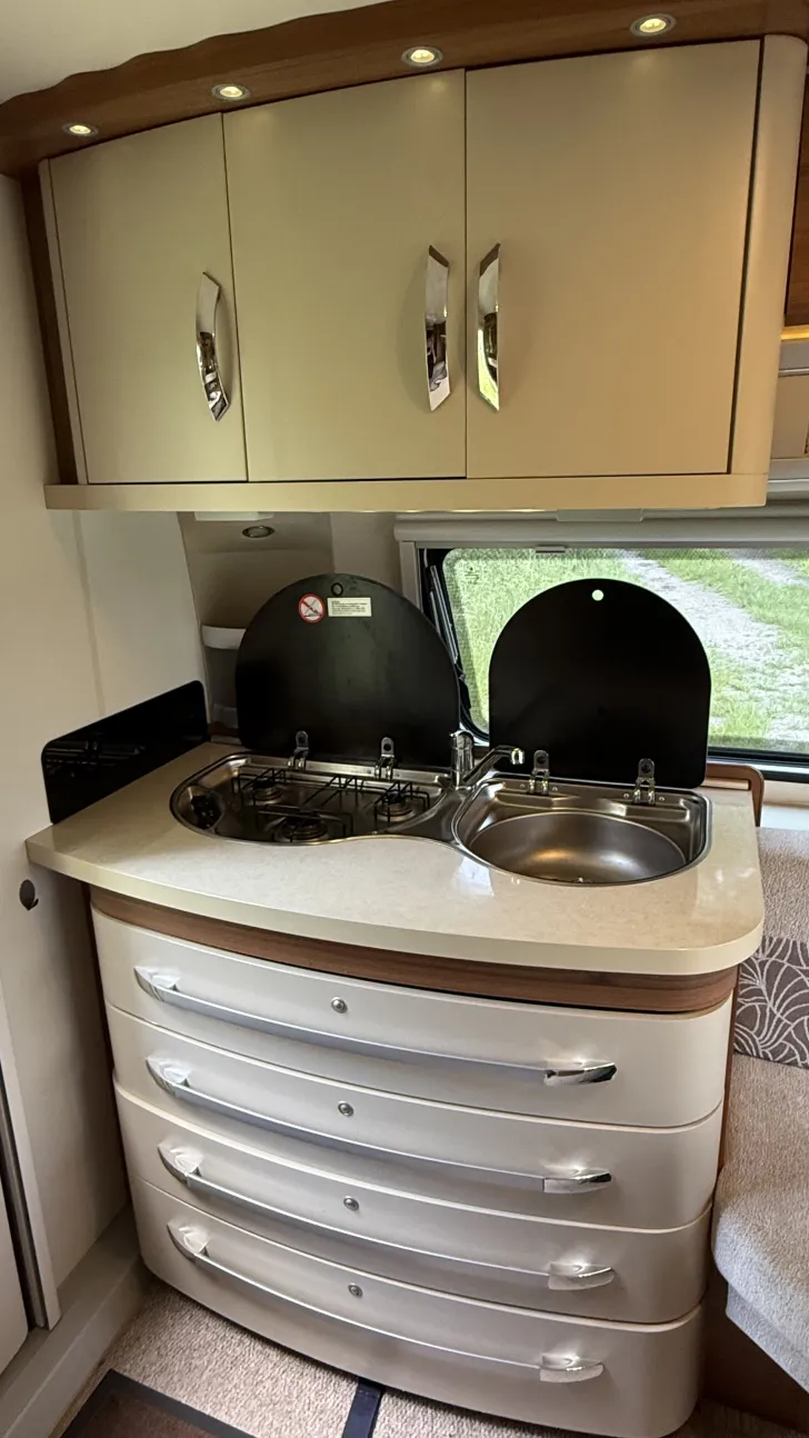 Fahrzeugbild Hobby Premium 440 SFR gut gepflegt, Nichtr #5