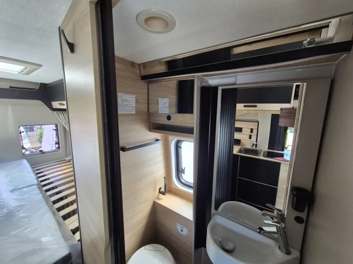 Fahrzeugbild Chausson Van Sweet Line V697 Arctic/Automatik/Lithium #23