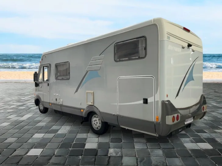 Fahrzeugbild Hymer B 674 / Einzelbetten / Hubbett / Garage #3