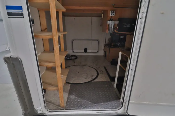 Fahrzeugbild Eura Mobil Contura 742 EB/Einzelbetten/Garage/Solar/Markise #6