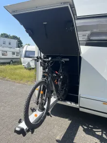Fahrzeugbild Niesmann + Bischoff Arto 88 LF Hubstützen, Garanti #4