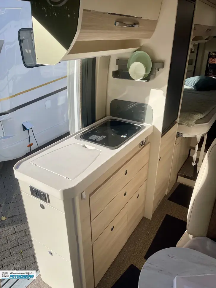 Fahrzeugbild Eura Mobil Van 635 EB inkl. Solar & Lithiumbatterie #8