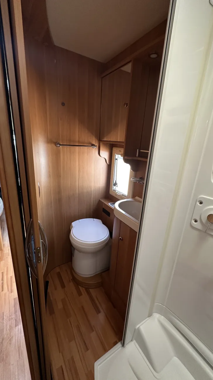 Fahrzeugbild Laika Ecovip 710 SAT -Anlage + TV #27