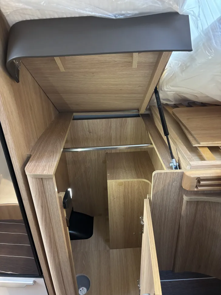 Fahrzeugbild Knaus Sky TI 650 MEG IC-Line Vollausstattung! Aut. #11