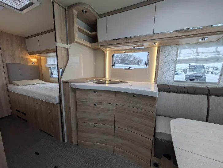 Fahrzeugbild Eura Mobil Integra Line 730 EF verfügbar nach Absprache!160PS/Autom/Backofen/SAT/TV/Fahrradträger #12