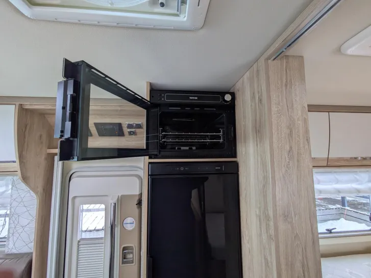 Fahrzeugbild Eura Mobil Integra Line 730 EF verfügbar nach Absprache!160PS/Autom/Backofen/SAT/TV/Fahrradträger #17
