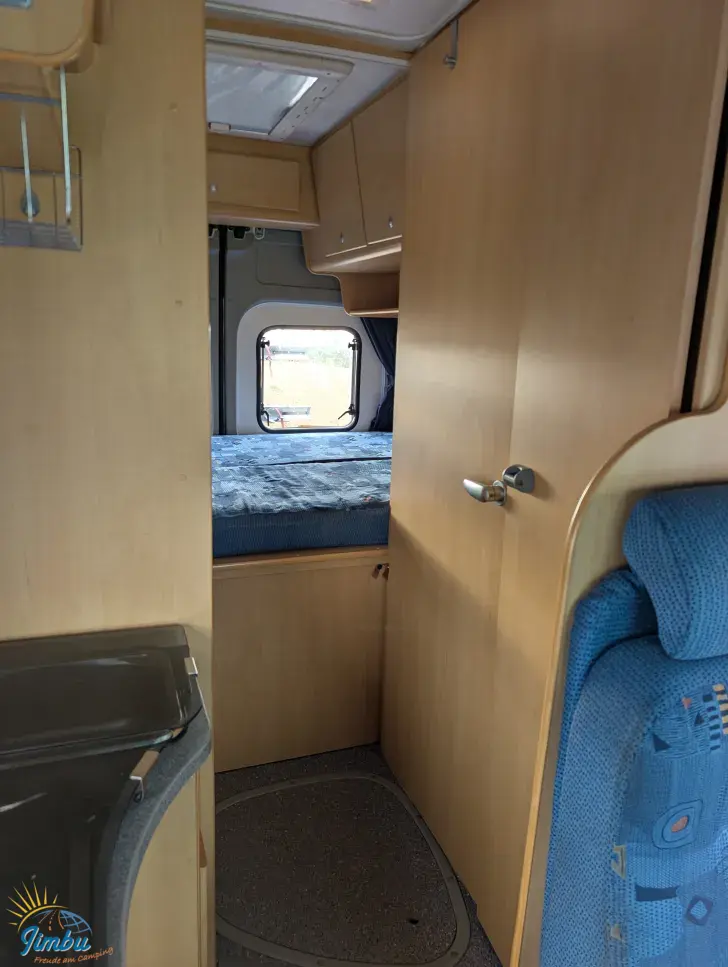 Fahrzeugbild Pössl Van ROADMASTER L 3,5 t Hubbett #12