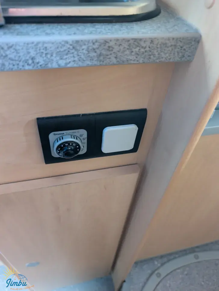 Fahrzeugbild Pössl Van ROADMASTER L 3,5 t Hubbett #14