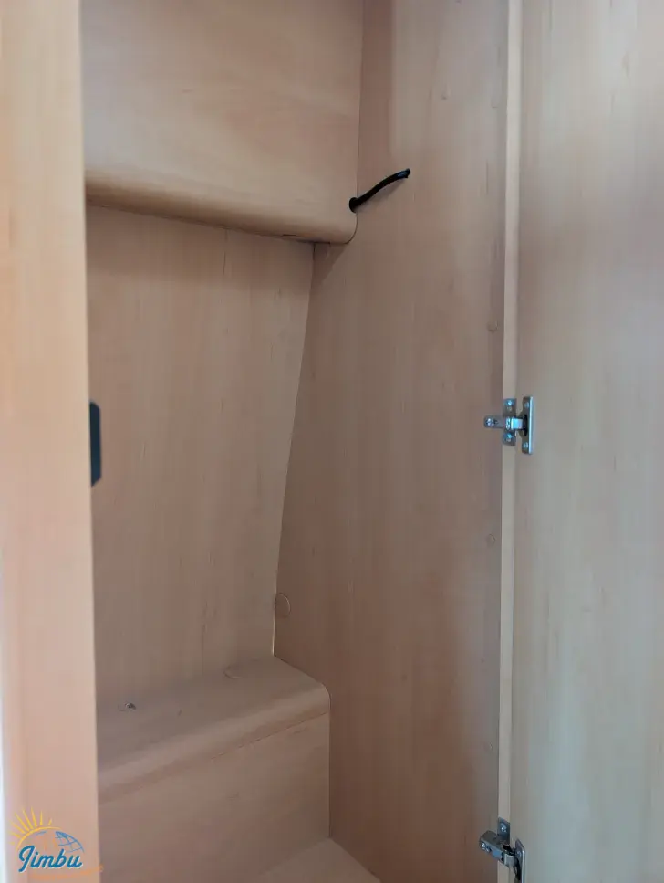 Fahrzeugbild Pössl Van ROADMASTER L 3,5 t Hubbett #17