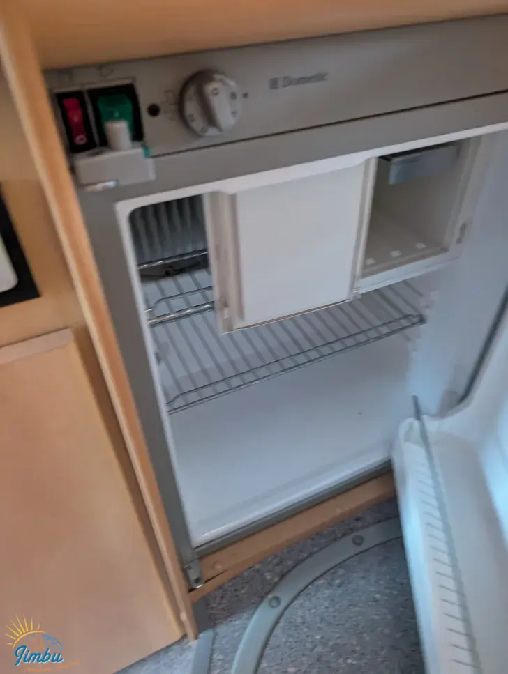 Fahrzeugbild Pössl Van ROADMASTER L 3,5 t Hubbett #18