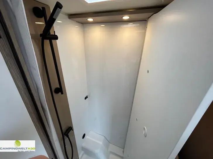 Fahrzeugbild Bürstner Lyseo Time SkyLine 690 G*NAVI*RFK* #8