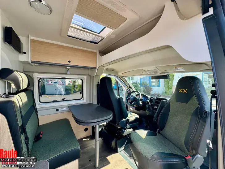 Fahrzeugbild Sunlight CLIFF 600 XX + Chassis & Safety Paket #3