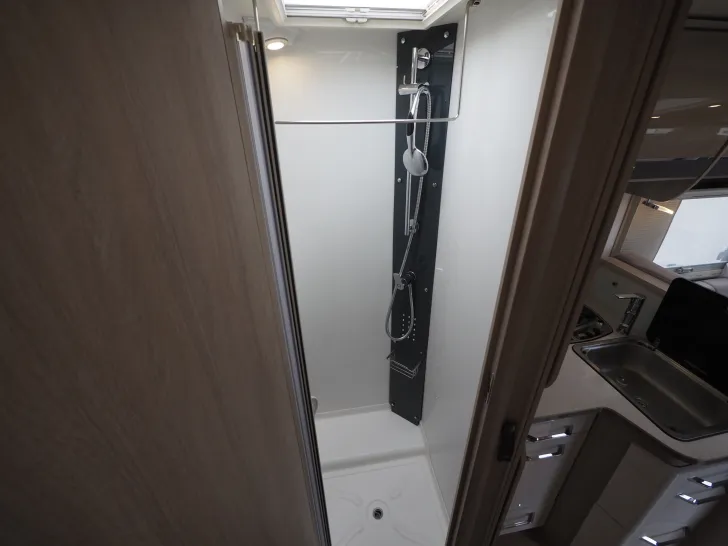Fahrzeugbild Rapido 855 F, SAT/TV, Markise, Hubbett, Navi/Kam. uvm #17