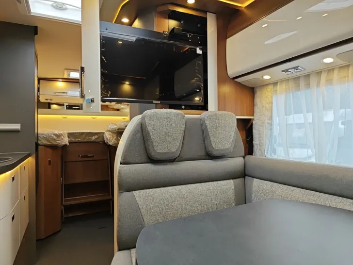Fahrzeugbild Carthago C1-tourer T 143 KB LE comfort Mercedes #19