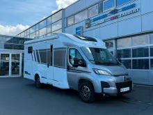 Fahrzeugbild Carado T 328 #1