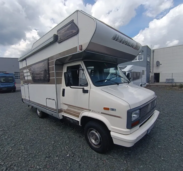 Fahrzeugbild Hymer Alkoven TYP Camp 55 #3