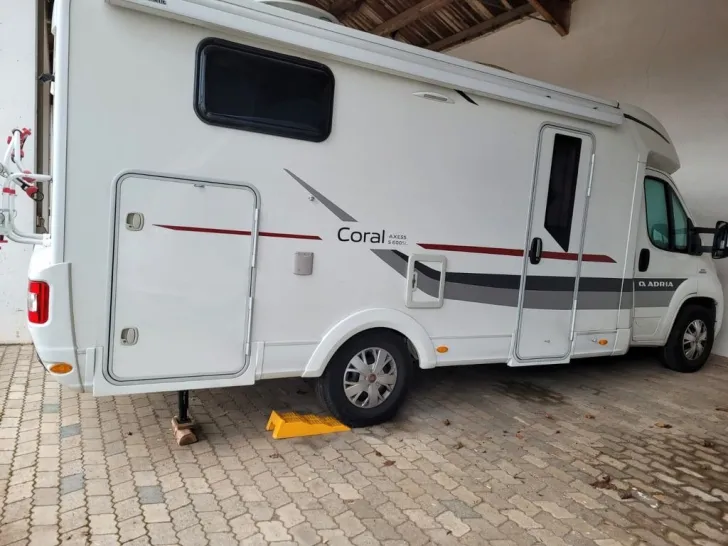 Grundriss Nacht Adria Coral S 600 SL